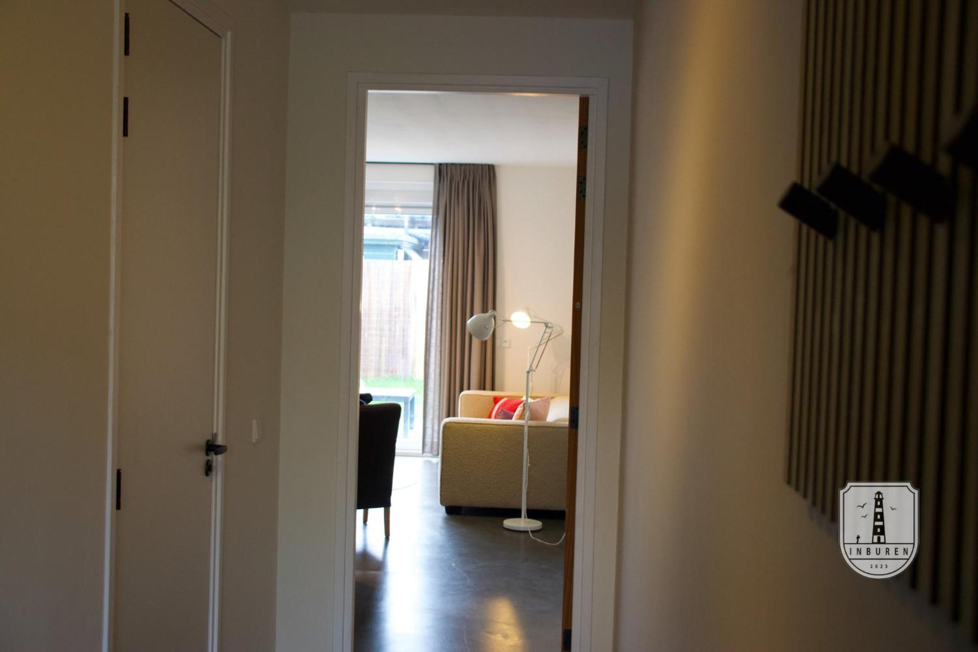 Inburen Buren  Buitenkant foto